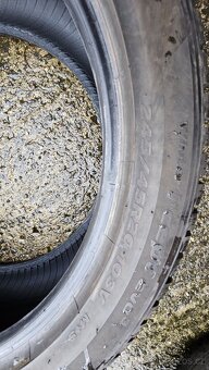 Zimní pneumatiky Hankook 245/45R20 - 4