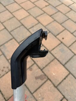 Střešní nosiče Thule na Ranger Rover Sport - 4