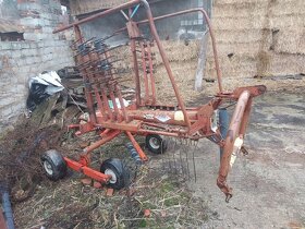 Nahrabovac zhrnovac sena pice 3.5 Krone liner claas kuhn 4m - 4