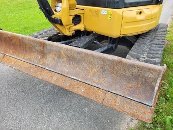 Prodám minibagr CAT 304E2 CR powertilt - 4