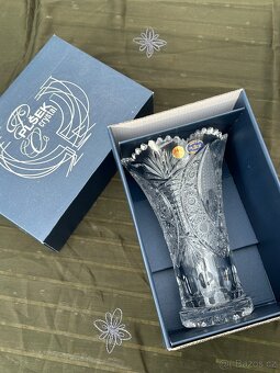 Broušené sklo - Váza: Plšek Crystal - 4
