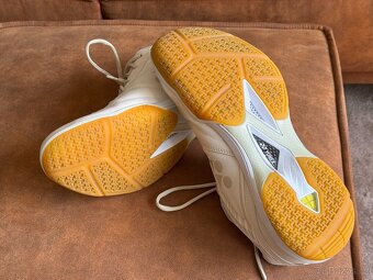 Badminton boty Yonex PC65 Z3 Wide - 4