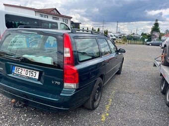 Volvo V70 2.4 benzin - 4
