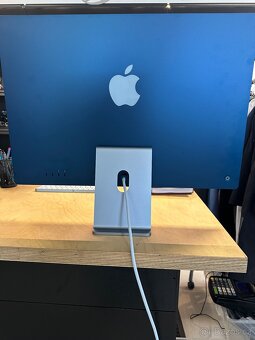 Apple iMac 24 - 4