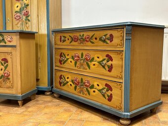 Malovaná masivní ložnice, cca rok 1910, ruční malba - 4