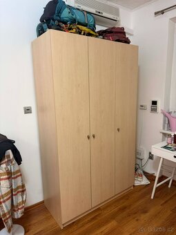 Šatní skříň na míru - 4