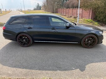 Mercedes-Benz E350 w213 190kw - 4