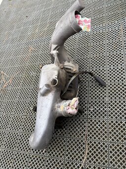 Kompresor z Mercedesu c200 - 4