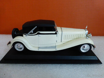 modely aut 1:43 11. - 4