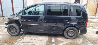 Vw Touran 2009 na dily. 1.6 benzin. - 4