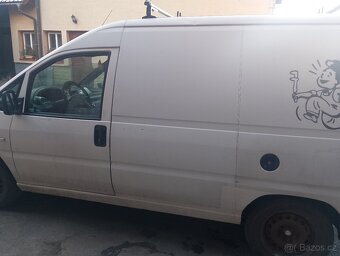 Jumpy najeto jen 139000km ,couvaci kamera - 4