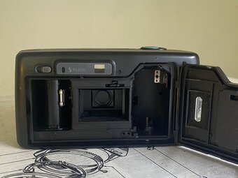 RICOH L-20 – kompaktní klasiku s pevným objektivem 35mm - 4