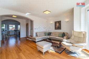 Prodej rodinného domu, 180m², Veltrusy, ul. U Stadionu - 4