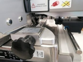 Nářezový stroj DEKO – Berkel 834 EPB Stacker - 4