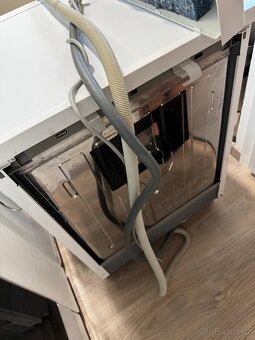 PRODÁM MYČKU BEKO DFN26321W - 4