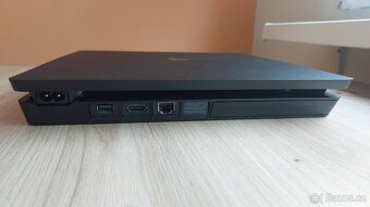 Herní konzole PS4 500GB - 4