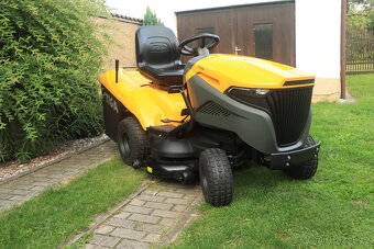 Zahradní traktor Stiga Estate 7102 W 650ST - 4