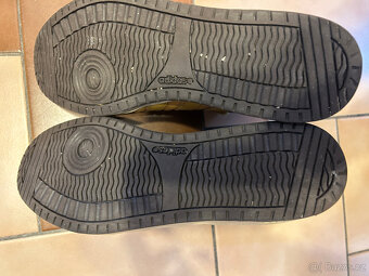 Adidas Zimní boty vel. US 10, UK 9,5. minimálně použité - 4