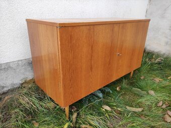 Retro komoda / skříňka UP Závody Rousínov - Brusel - 4