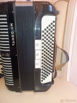 Opravář prodává  akordeon Hohner 96 basů - 4