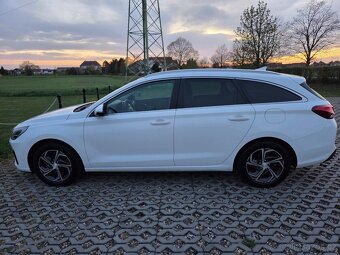 Hyundai i30 combi, 1.6 CRDi, 85 kW, Smart+, ČR, DPH - 4