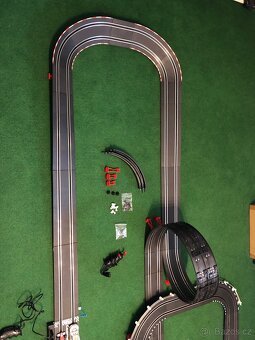Autodráha Carrera GO Stavba 11 metrů - 4