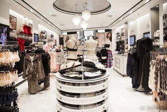 Nábytek prodejny, vybavení obchodu levně - 4