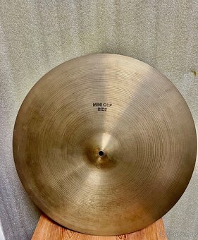 Avedis Zildjian ride 20" - 4