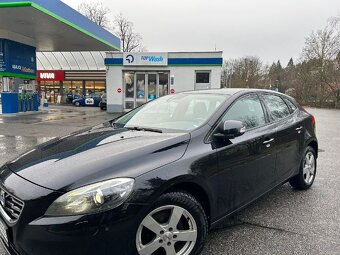 Volvo V40 1.6D D4 85kW - 4
