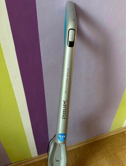 Tyčový vysavač Philips PowerPro Aqua FC6408/01 - 4
