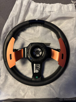 Fanatec základna s volanty - 4