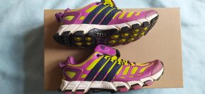 Běžecké boty Adidas RAVEN 3 - 4