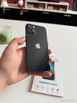 Apple iPhone 13 128 GB Černá - 4
