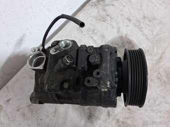 Kompresor klimatizace VW TOUAREG 7L6820803F - 4