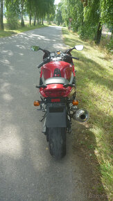 Kawasaki ZX9R - 4