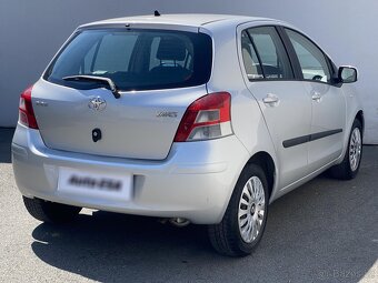 Toyota Yaris 1.0 VVT-i , 51 kW benzín, 2011 - 4