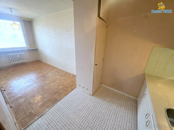 Pronájem bytu 2+kk 45m balkon Praha 3 Nad Ohradou - 4