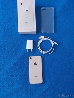 Mobilny telefom - Apple iPhone 8 64GB Gold - 4