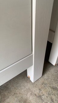 Ikea Hemnes vitrína knihovna masiv bílé mořidlo š. - 4