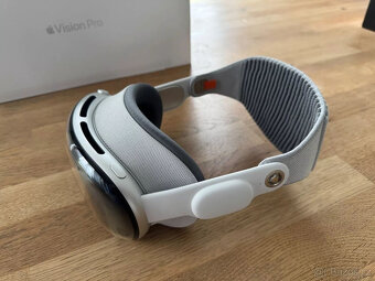 Apple Vision Pro 512 GB 21W čelenka S s originálním přísluše - 4