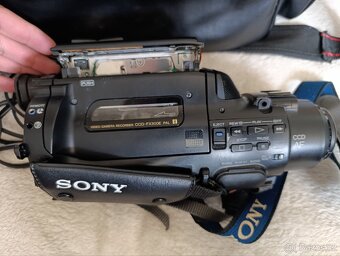 Videokamera Sony CCD-FX300E na ND (čtěte popis) - 4