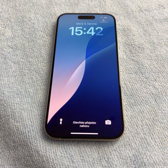 iPhone 15 Pro 256GB, pěkný stav, 12 měsíců záruka - 4