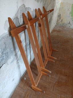 3x nohy ke komodam J.Jiroutek - 4