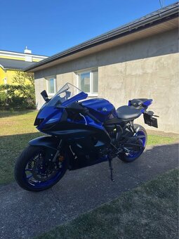 2022 Yamaha YZF R7 - 4