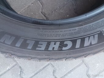 275/45r20 - 4