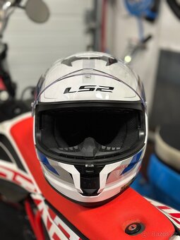 Integrální helma na motorku LS2 FF808 STREAM II - 4