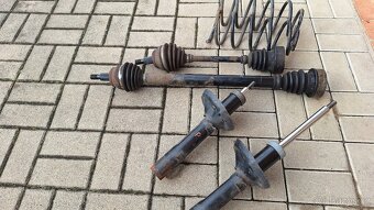 Přední tlumiče,poloosy,pružiny - 4