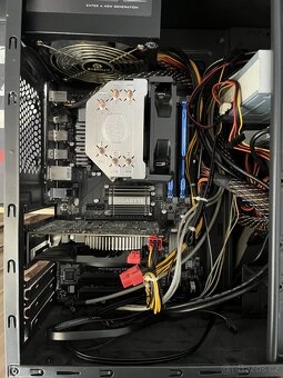 Stolní počítač bez úložiště - 4