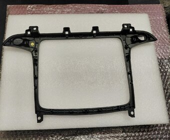 Černý Rámeček kolem Rádia MCA Ford Smax Top Stav❗️ - 4