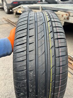 Hankook Ventus Prime2  225/55R17 - 4